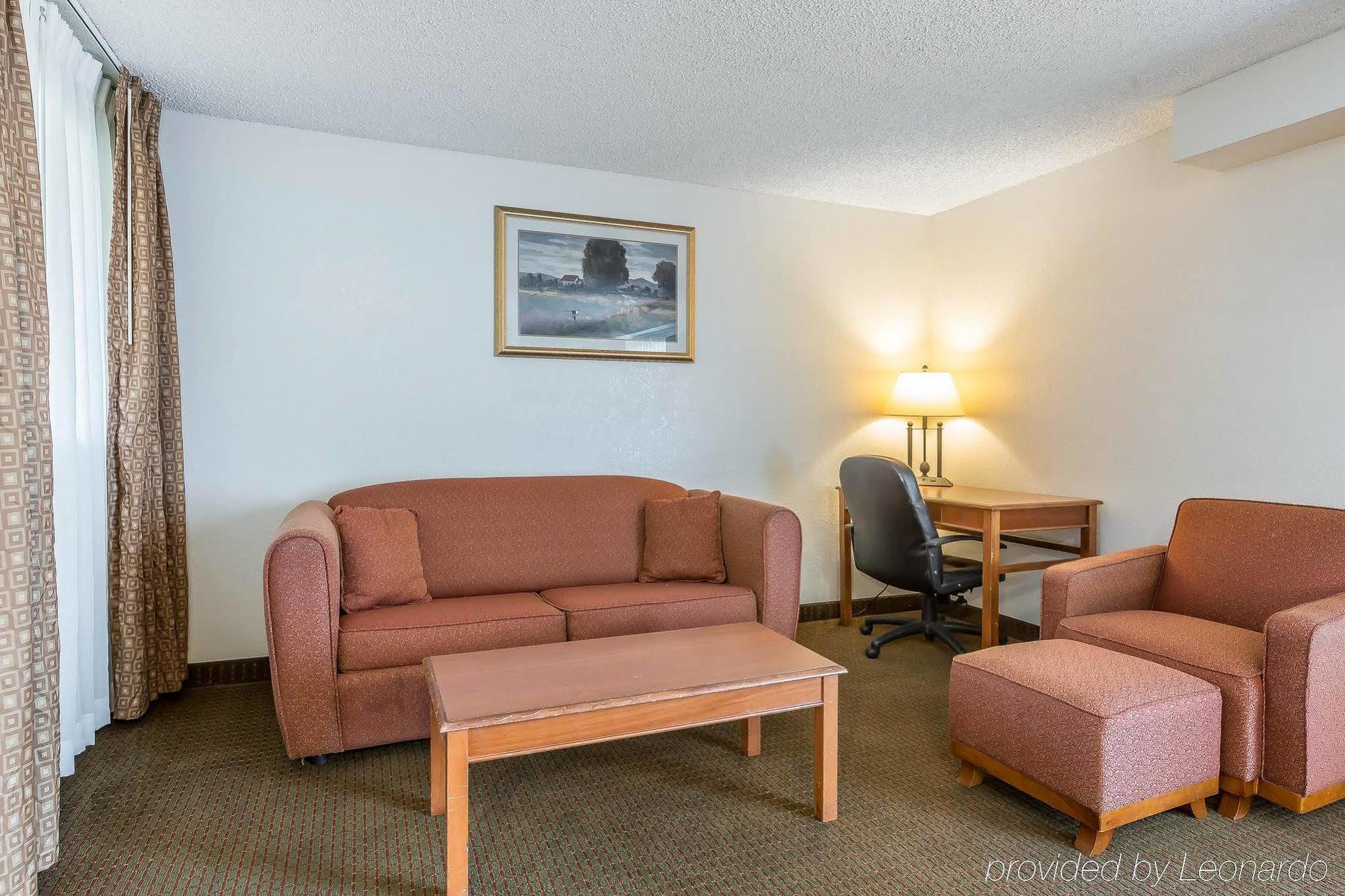 Quality Inn & Suites Bakersfield Esterno foto